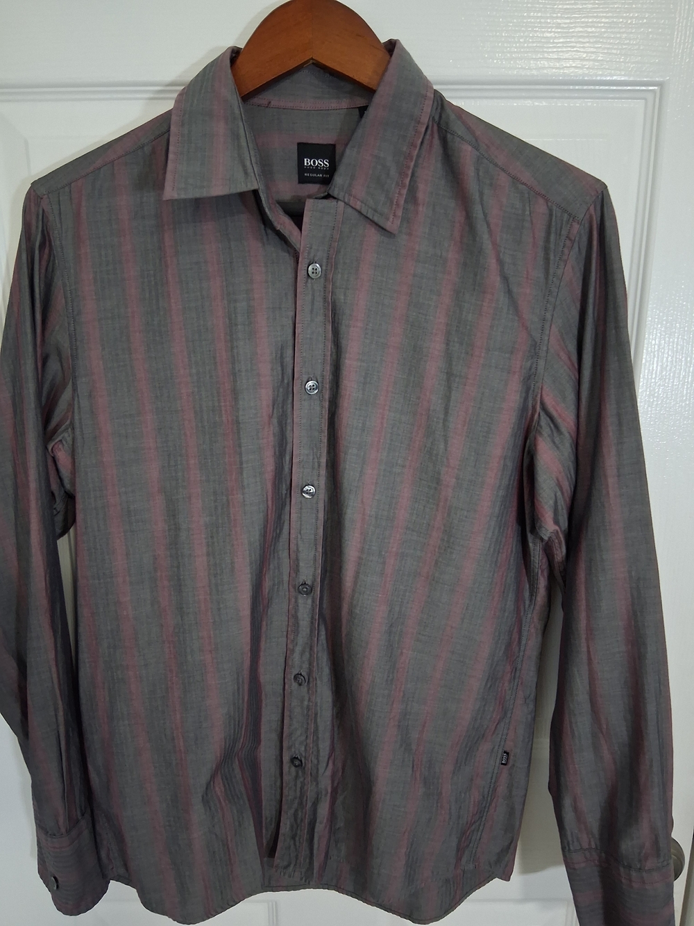 Hugo Boss Men's Striped Dress Shirt Size M Regular Fit. 19